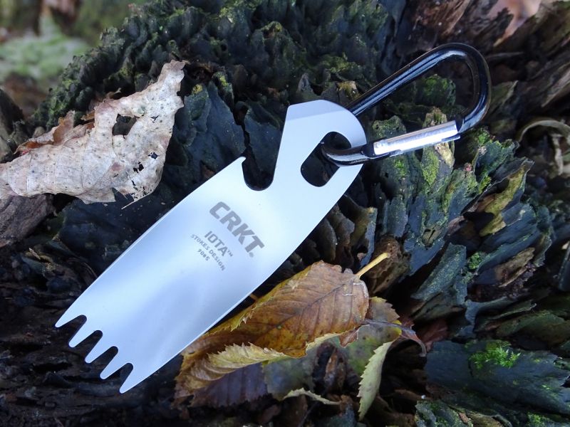 Ocelová lžička je 81 mm dlouhá, 26 mm široká a váží rovných 19 gramů bez závěsné karabinky. Díky ideálně tvarované prohlubni lze s touto lžičkou jíst také tekutou stravu.