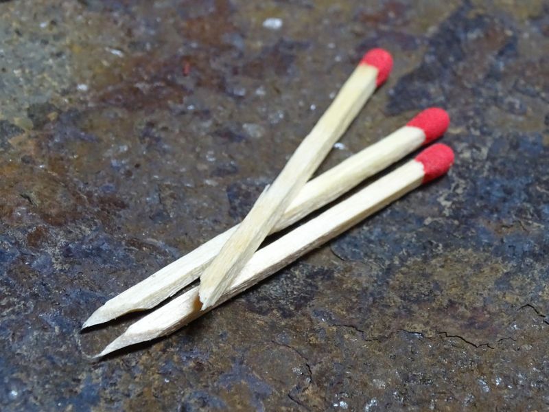 Sirky se mohou využít i jiným způsobem. Pokud je seřízneme dobře nahradí například párátko.