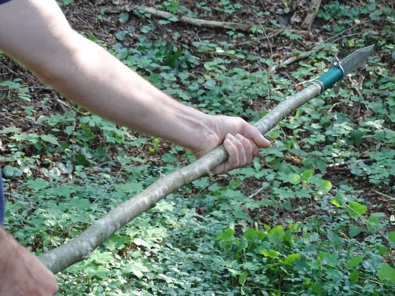 Použití oštěpu bude spíše limitováno vašimi schopnostmi než schopnostmi samotného oštěpu. Co by za takový oštěp dal Anthony Hopkins ve filmu Na ostří nože.