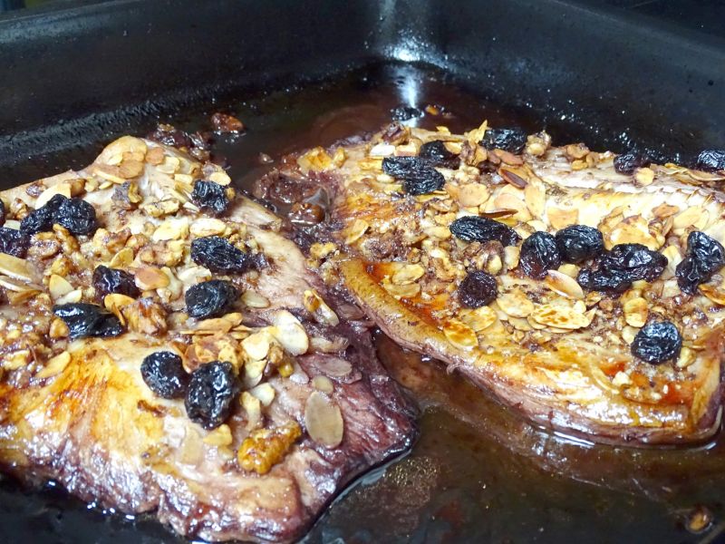 Tentokrát ale za vyšší teploty 200°C. Hotovo je za dalších přibližně 30 minutek.