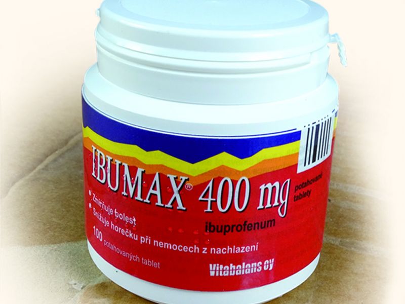 400mg verze se dostane koupit také v plastové dóze o obsahu sto kusů volně sypaných tablet.