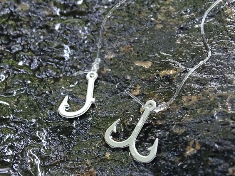 Rybí háčky, ať již zdvojené či jednoduché fungují perfektně.