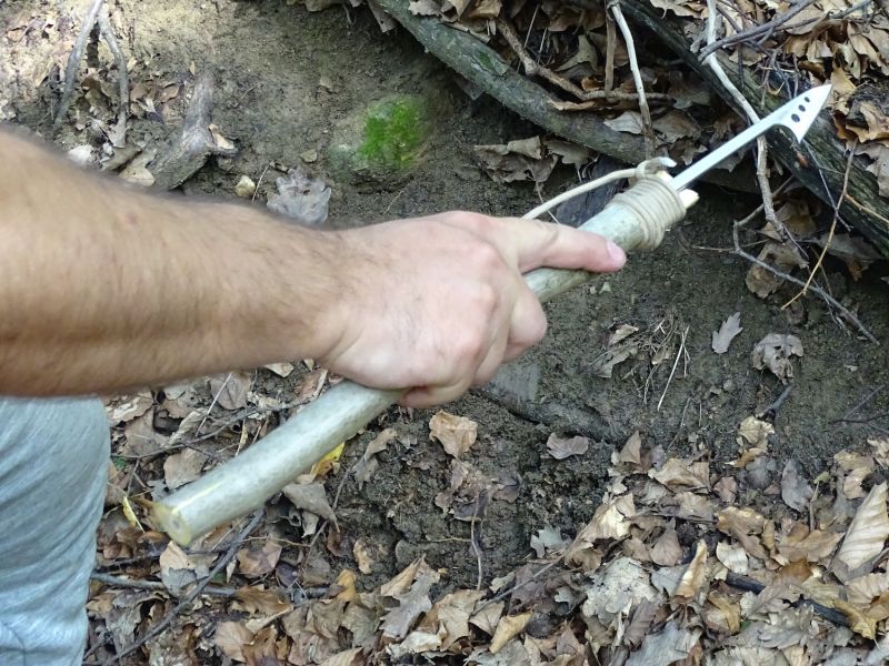 Násada může být jak dlouhá, tak i kratší délky...