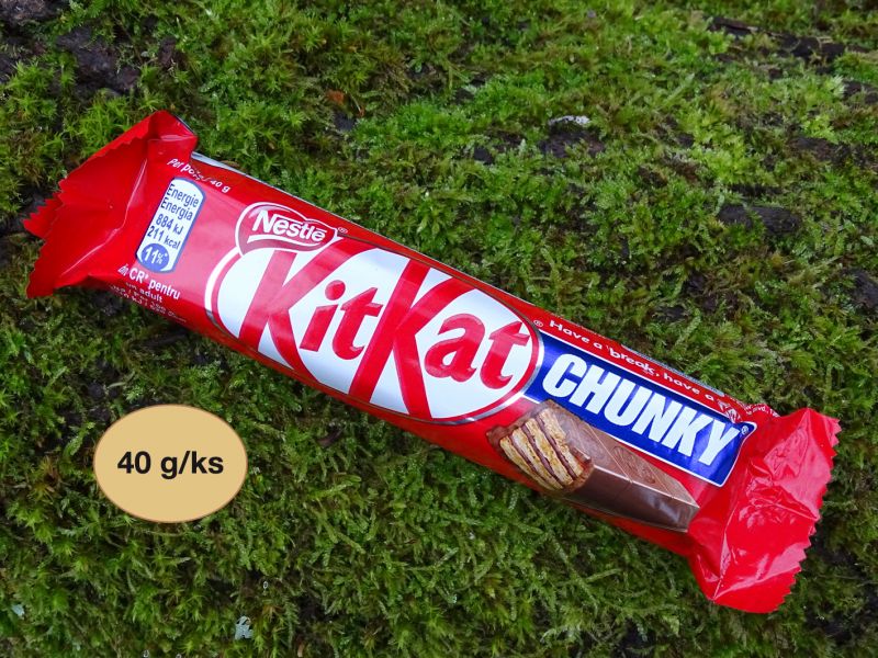 … Tedy fakt něco vydrží a i po tak dlouhé době chutnaly pořád dobře. Co se týče chutí bude na každém z vás, kterou tyčinku si zvolíte. Co se týče nutričních hodnot, jsou na tom všechny tyčinky přibližně stejně. Nejvíc bílkovin obsahuje paradoxně tak trochu neznačková tyčinka řetězce Tesco Nutty Nougat Caramel, kde jich ve sto gramech nalezneme 8,7 gramu...