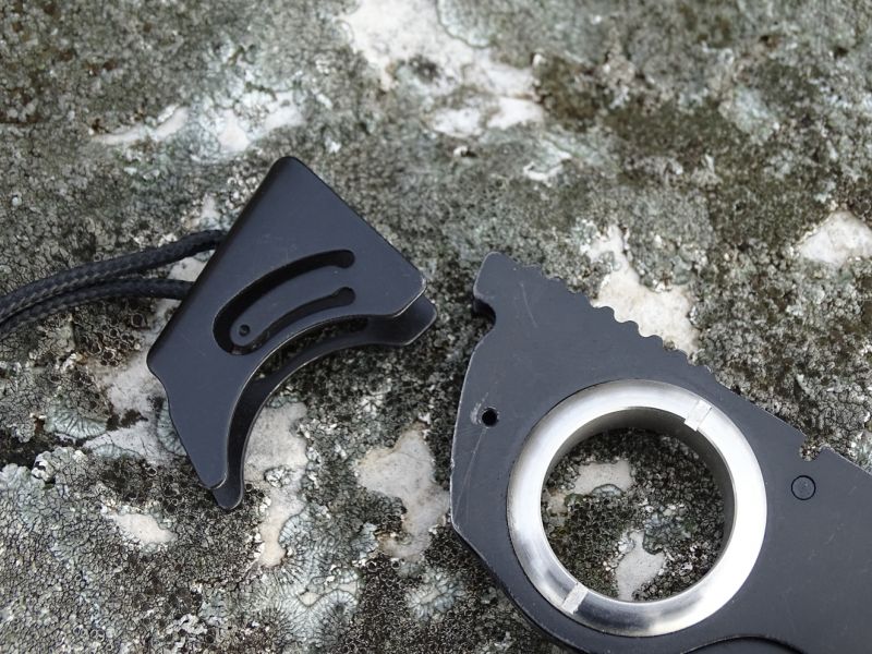 Takto pak vypadá samotný závěsný díl.