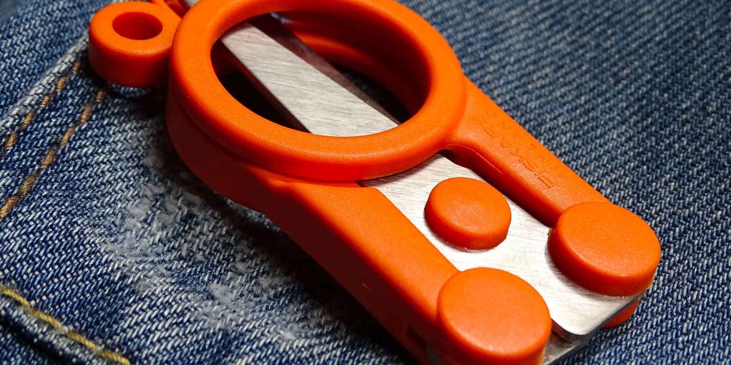 Skládací nůžky FISKARS improvizovaný boxer