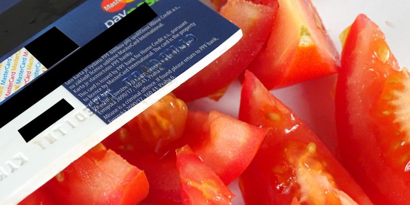 vaše KREDITKA vám v nouzi nahradí nůž