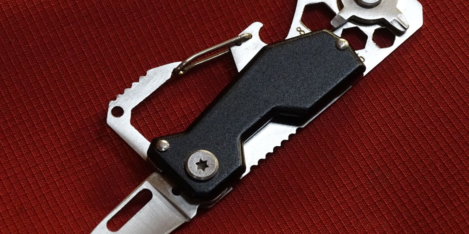 multitool ROSECA nástrůjek menší než platební karta