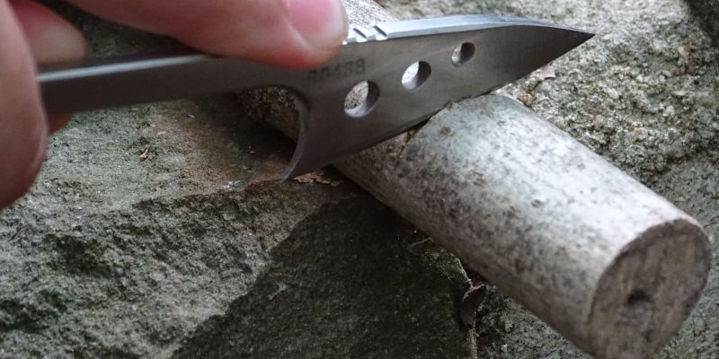 HARPOON nůž předurčen pro lov ryb