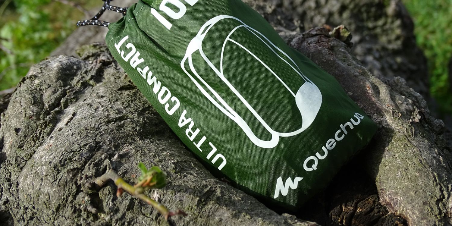 šikovný BAŤŮŽEK za 54 kaček QUECHUA TRAVEL 10 L