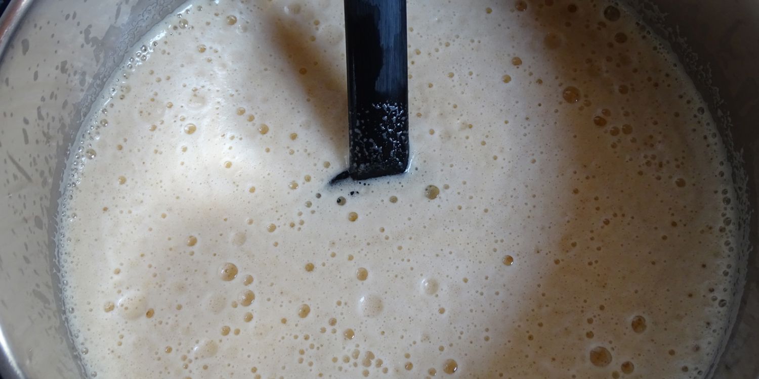 PIVNÍ SIRUP pomůže při chrapotu i kašli a připravit lze takřka kdekoli